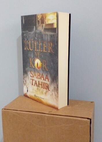 Küller ve Kor sabaa tahir