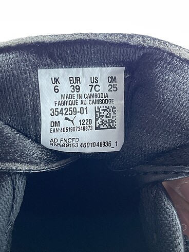 39 Beden çeşitli Renk Puma Spor Ayakkabı %70 İndirimli.