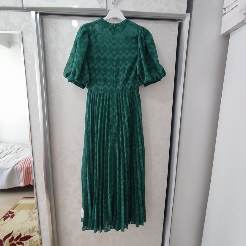 Kadın Yeşil Pilili Uzun Elbise - Görsel 2