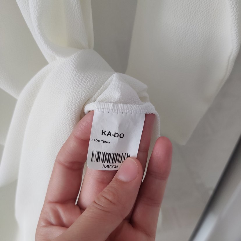 Uzun Kollu Fermuarlı Beyaz Keten Tunik - Görsel 3