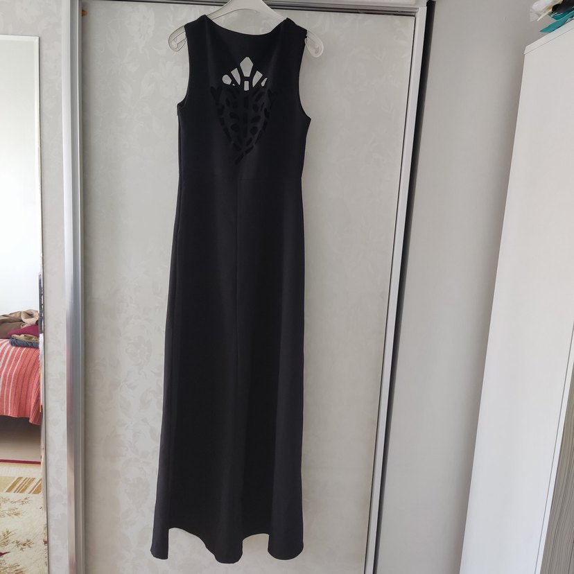 Siyah Uzun Kollu V Yaka Gotik Elbise - Görsel 2