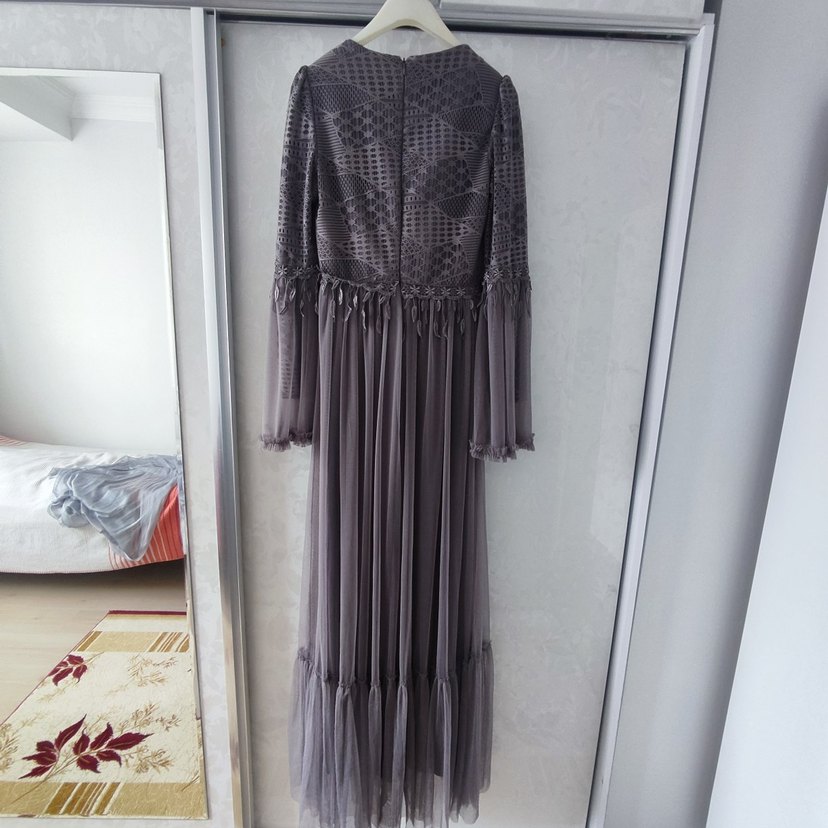 Gri Uzun Kollu Pilili Gotik Kadın Elbise - Görsel 4