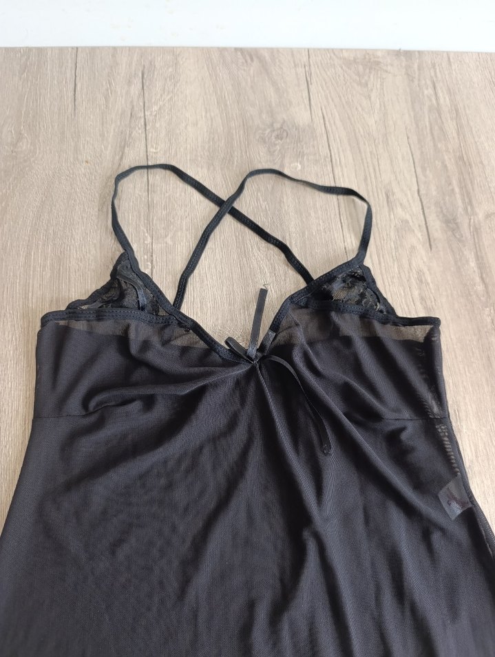 Siyah V Yaka İnce Askılı Gecelik - Görsel 3