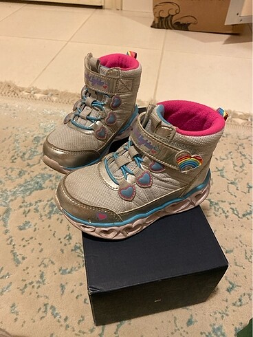 Skechers bot