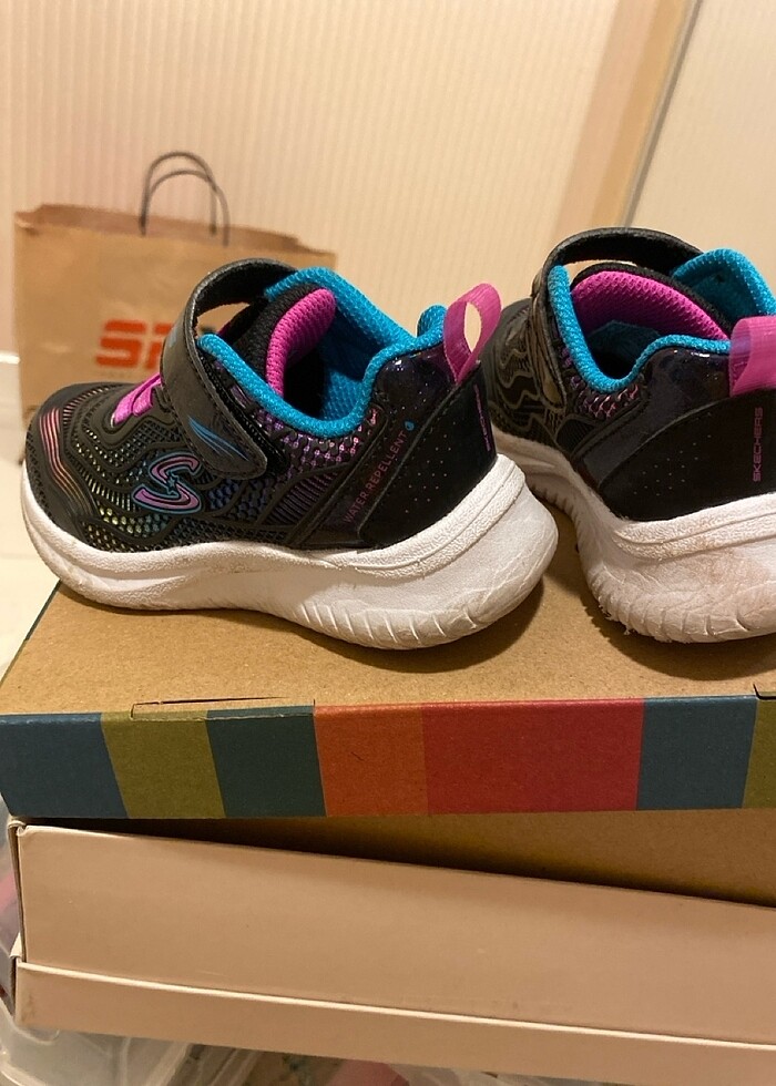 Skechers spor ayakkabısı - Görsel 2