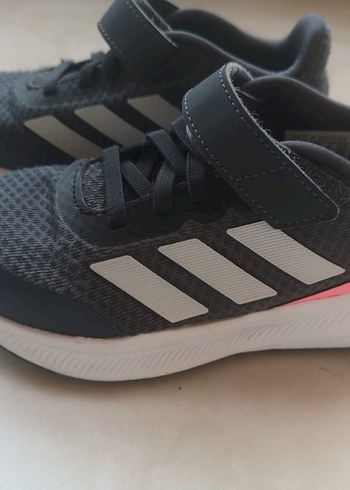 Adidas Gri kiz Çocuk Spor Ayakkabı