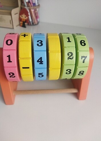 Ahşap temel matematik işlem oyuncagi