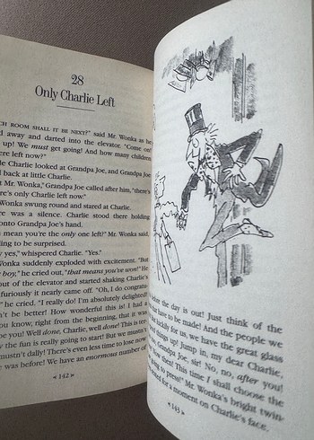Beden Renk Charlie ve Çikolata Fabrikası - Roald Dahl (İngilizce)