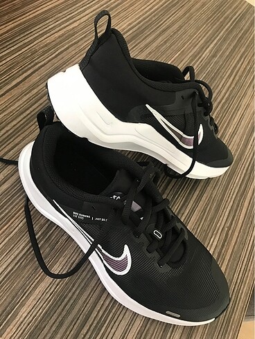 37,5 Beden Nike kadın ayakkabı