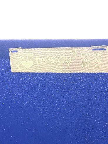40 Beden mavi Renk PreLoved Bluz %70 İndirimli.