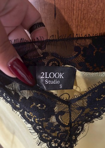 Sarı Dantel Detaylı Mini Askılı Bluz 2look - Görsel 2