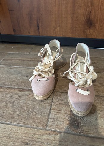 Pembe Süet Kadın Dolgu Topuklu Sandalet desa - Görsel 3