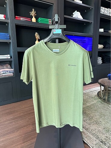 Columbia tshirt