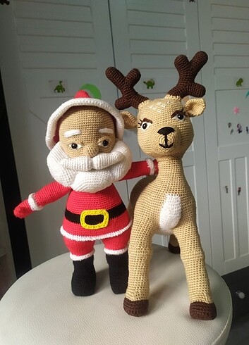 Noel Baba ve Geyik