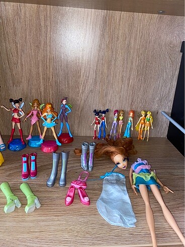 winx bebekleri ve kıyafetleri