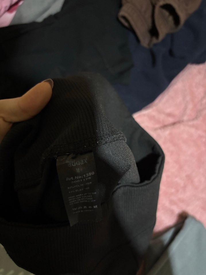 Siyah Midi  Spor Şortu - Görsel 2