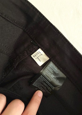 Diğer Düğmeli Siyah Mini Denim Şort