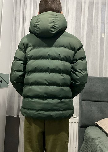 Erkek Çocuk Koyu Yeşil Kapüşonlu Mont - Görsel 3