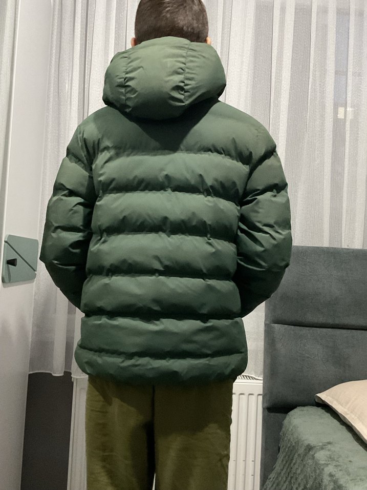 Erkek Çocuk Koyu Yeşil Kapüşonlu Mont - Görsel 3