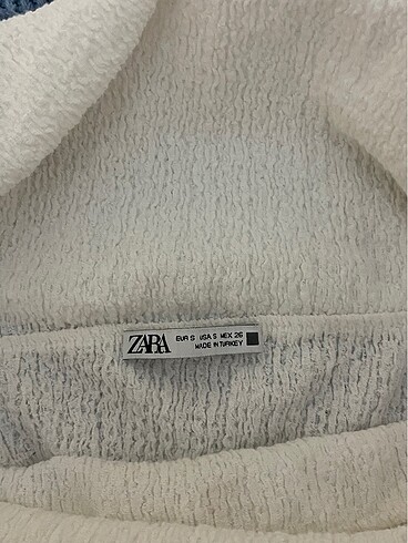 Zara Zara omzu açık üst