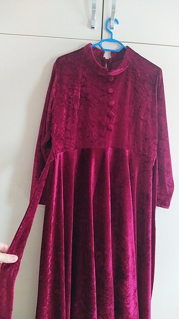 50 Beden bordo Renk Bordo rengi Mevlana kemerli kadife elbise 