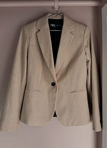 ZARA BLAZER