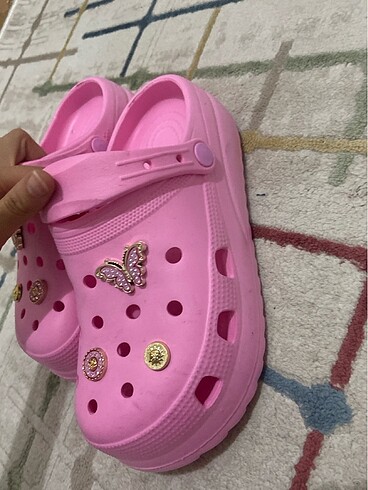 38 Beden Crocs