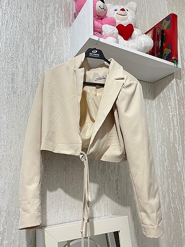 Crop blazer