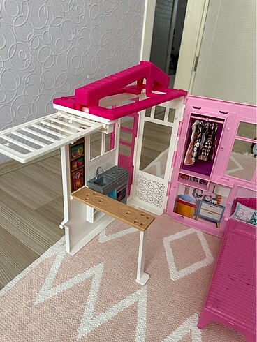 Barbie Barbie evi