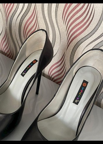 37 Beden Kadın Siyah Stiletto Topuklu Ayakkabı