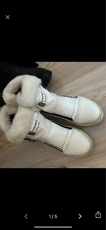 Beyaz Bot - Görsel 2