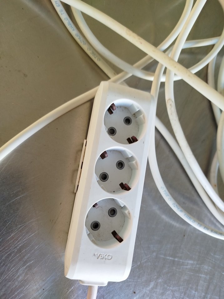 Beyaz Çoklu Priz ve Uzatma Kablosu - Görsel 3
