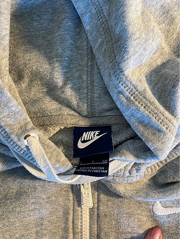 s Beden Nike kapüşonlu sweatshirt