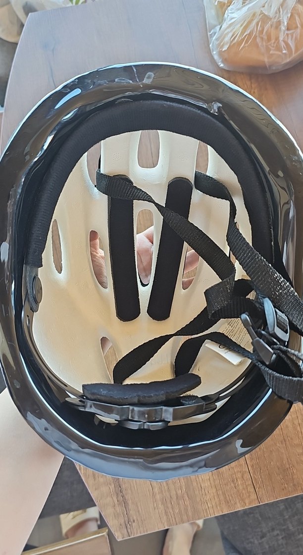 Delta Parlak Siyah Kemerli Motosiklet, bisiklet, paten Kaskı - Görsel 2