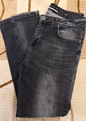 Koton Koyu Gri Yikamali Denim Jean