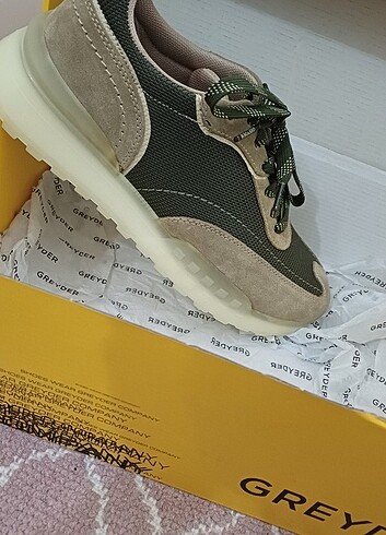 Greyder Bej Spor Ayakkabı orijinal sıfır - Görsel 2