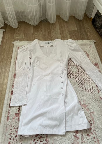 Düğmeli V Yaka Keten mini elbise elbise - Görsel 3