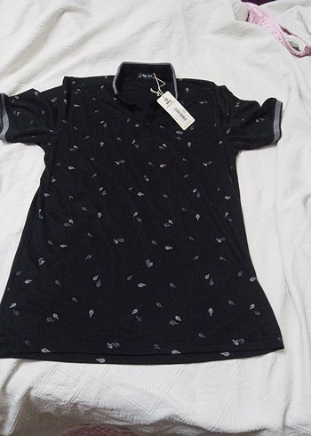 Siyah Desenli Kısa Kollu Polo T-shirt