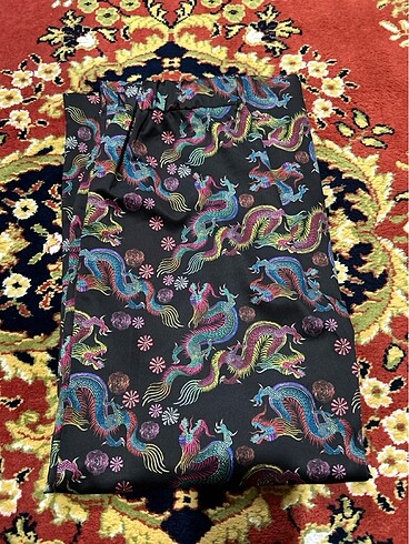 36 Beden Saten farklı bol pantolon