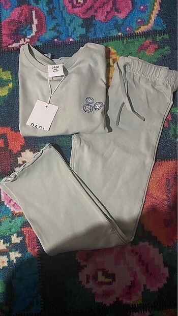 Dagi yeni etiketli pijama