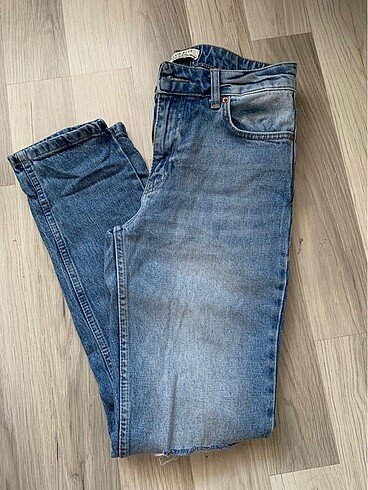 34 Beden mavi Renk dilvin jean