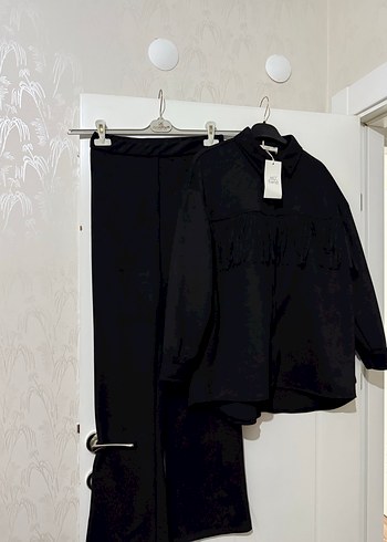 Siyah Süet Püsküllü Mini Kadın Takım - Görsel 2