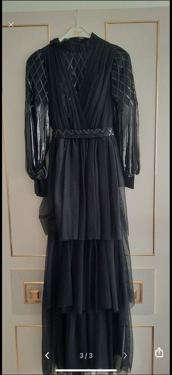 Siyah V Yaka Uzun Gotik Drapeli Abiye Elbise - Görsel 3