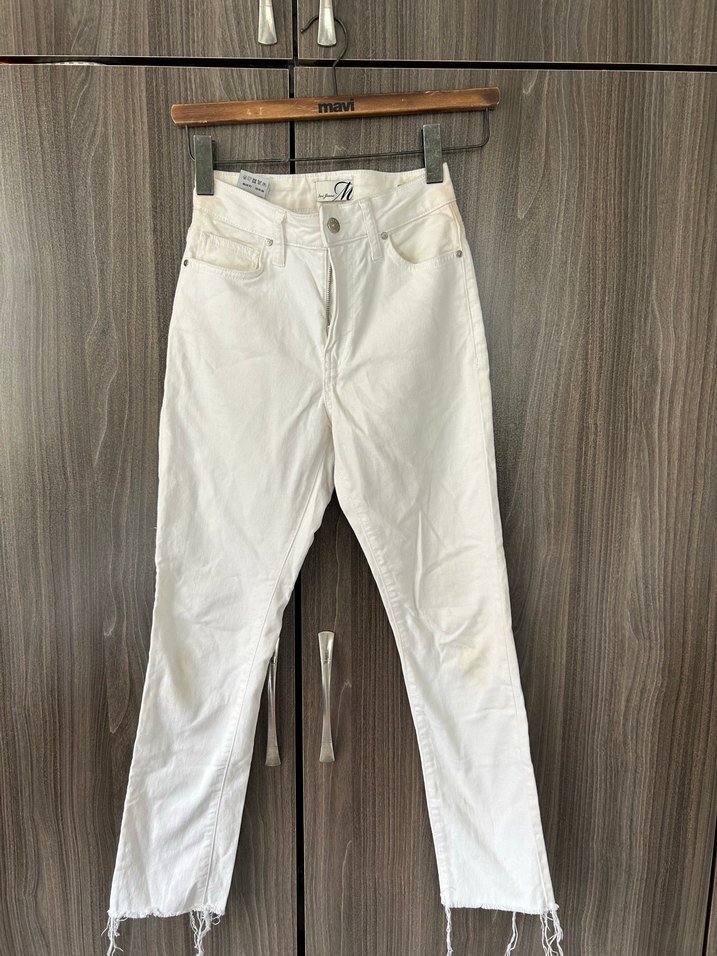 Ekru Yüksek Bel Straight  Kesim Jean 25/26 — görsel 2/6