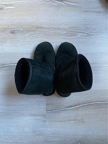 38 Beden ORJINAL SIYAH UGG
