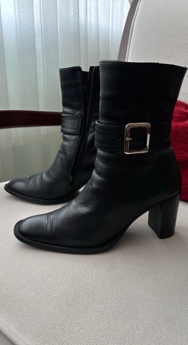Siyah Deri Tokalı Yüksek Topuklu Kadın Botu - Görsel 2
