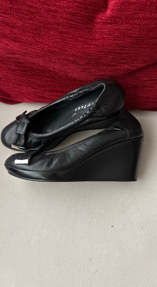 Tokalı Siyah Dolgu Topuk Kadın Ayakkabı - Görsel 2