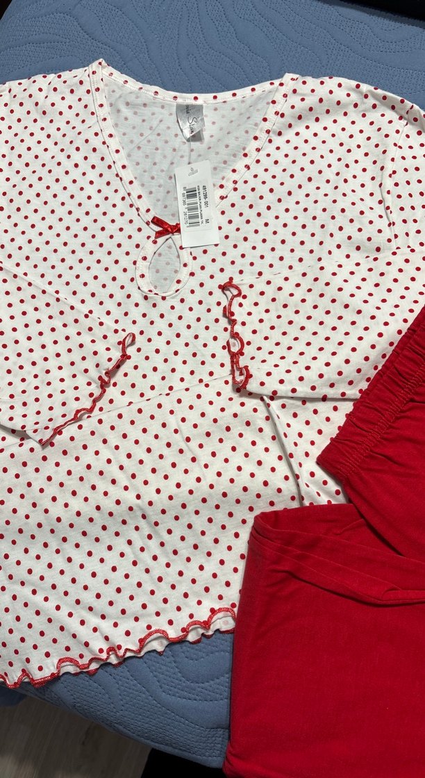 Uzun Kollu Kırmızı Puantiyeli kadın Pijama - Görsel 3