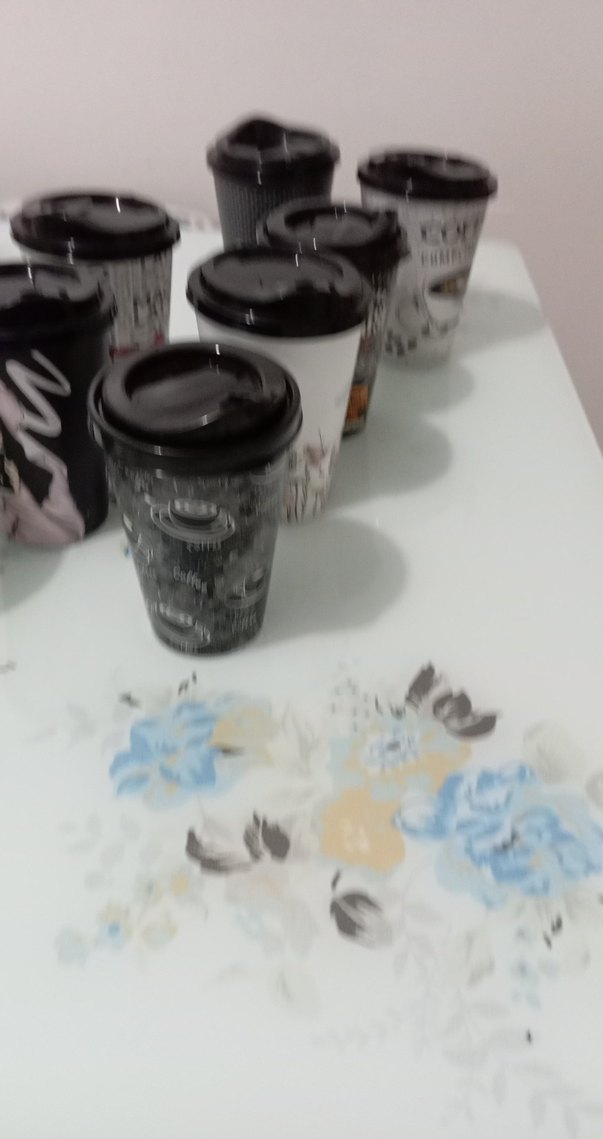 Desenli Siyah Plastik Kapaklı Bardak Seti - Görsel 4