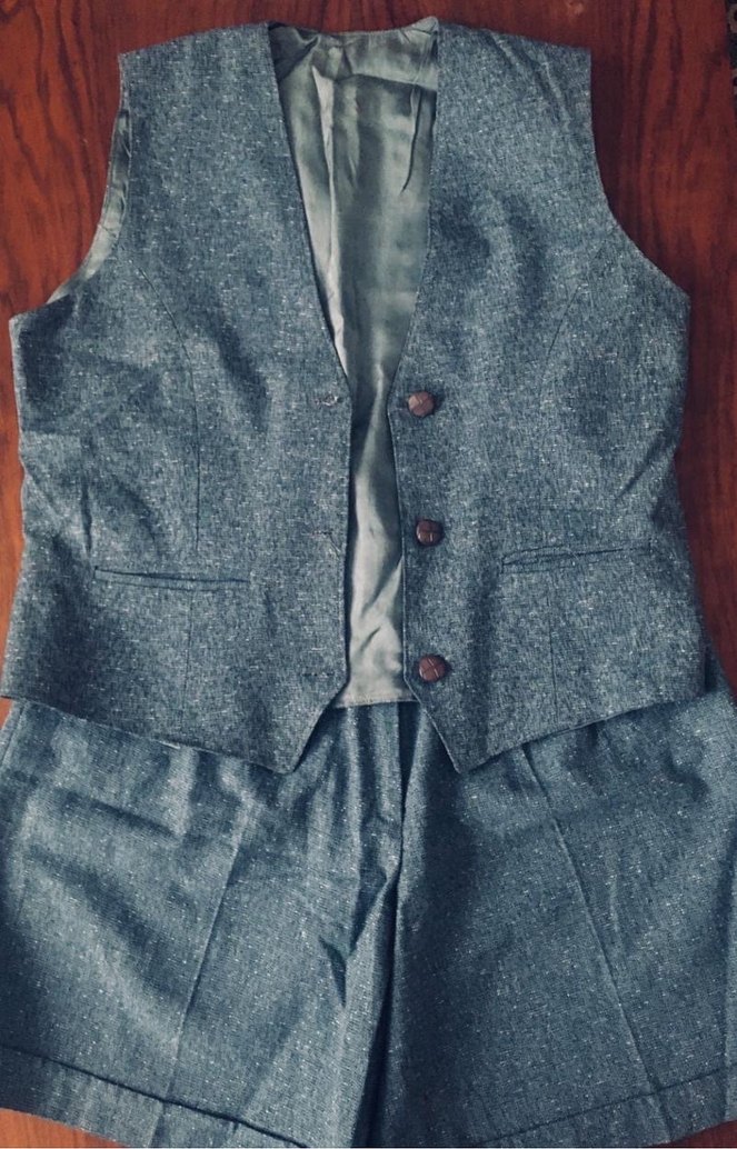 Düğmeli Gri Yün Yelek - Görsel 2